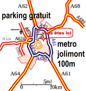 Pratique, Complet Sûr, Métro et Parking; Proche du Centre, de la Gare, de la Rocade, d'un supermarché. Tout à Pied.